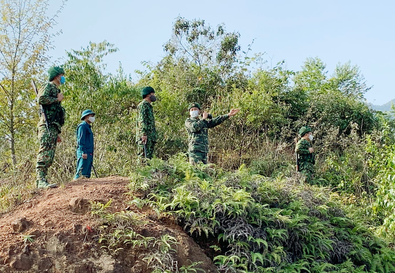 Xuân về trên khắp nẻo đường biên cương