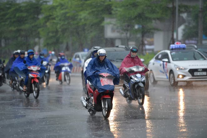 Đêm mồng 2 Tết, Bắc Bộ và Trung Bộ có mưa nhỏ vài nơi