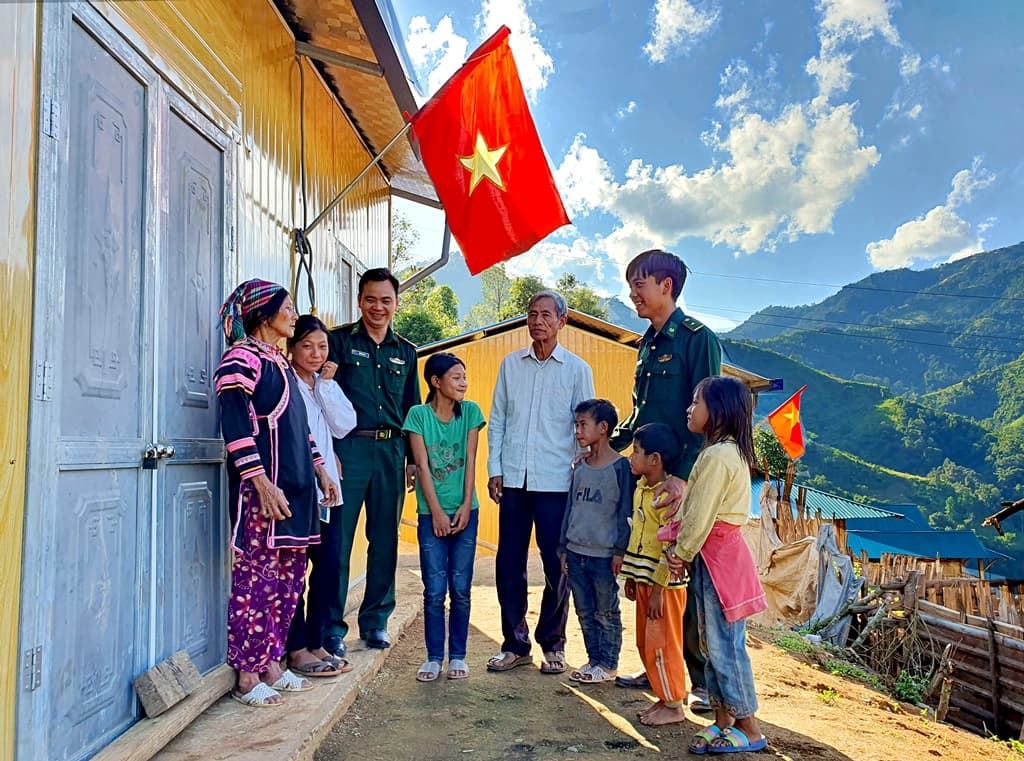 Tết trên "cổng trời"
