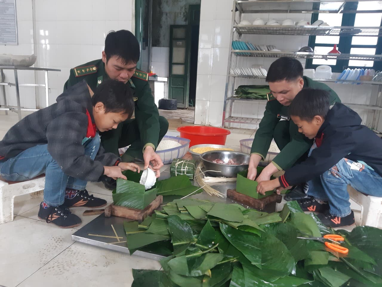 Tết của con nuôi đồn biên phòng