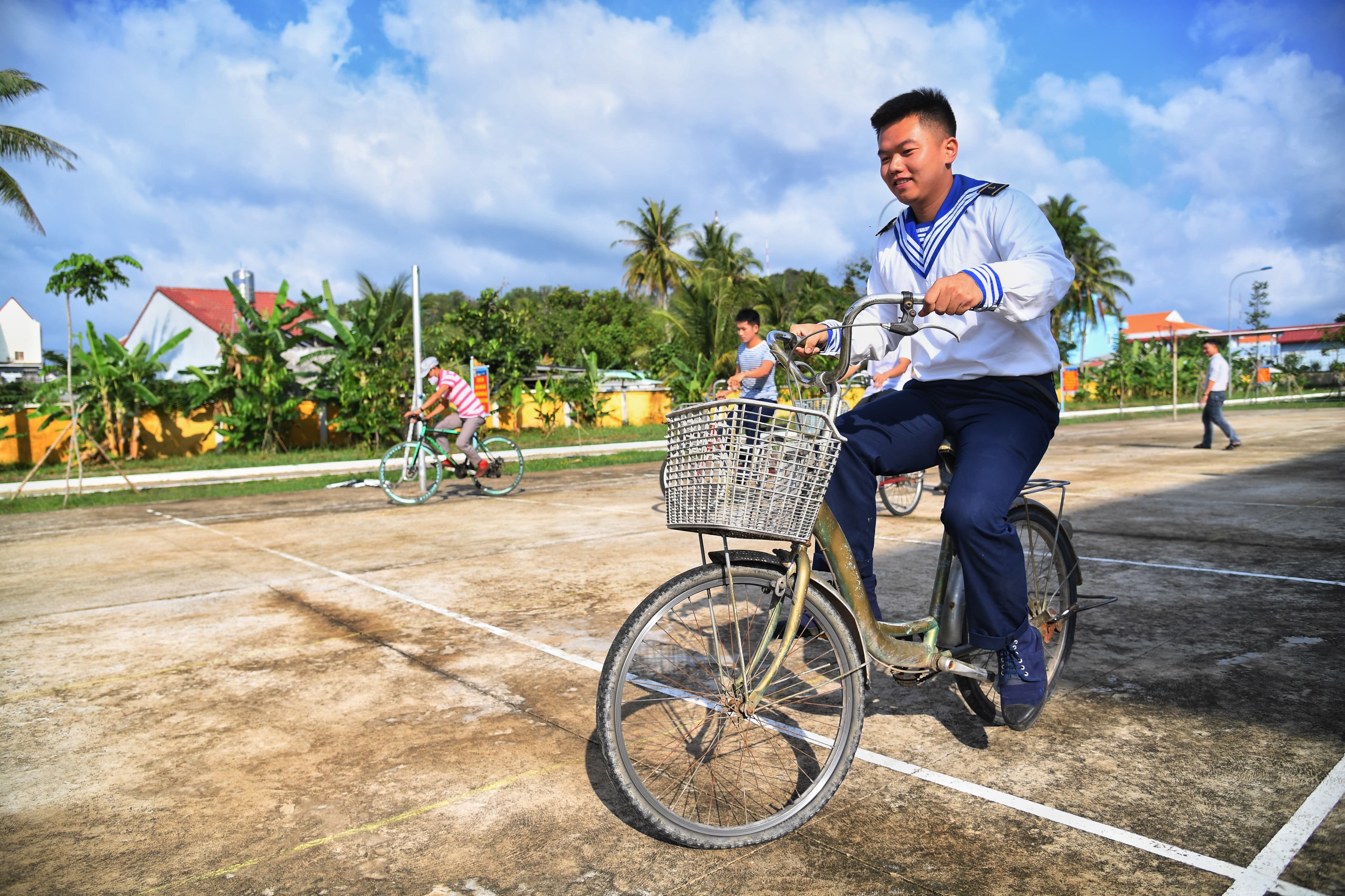 Vui trực Tết