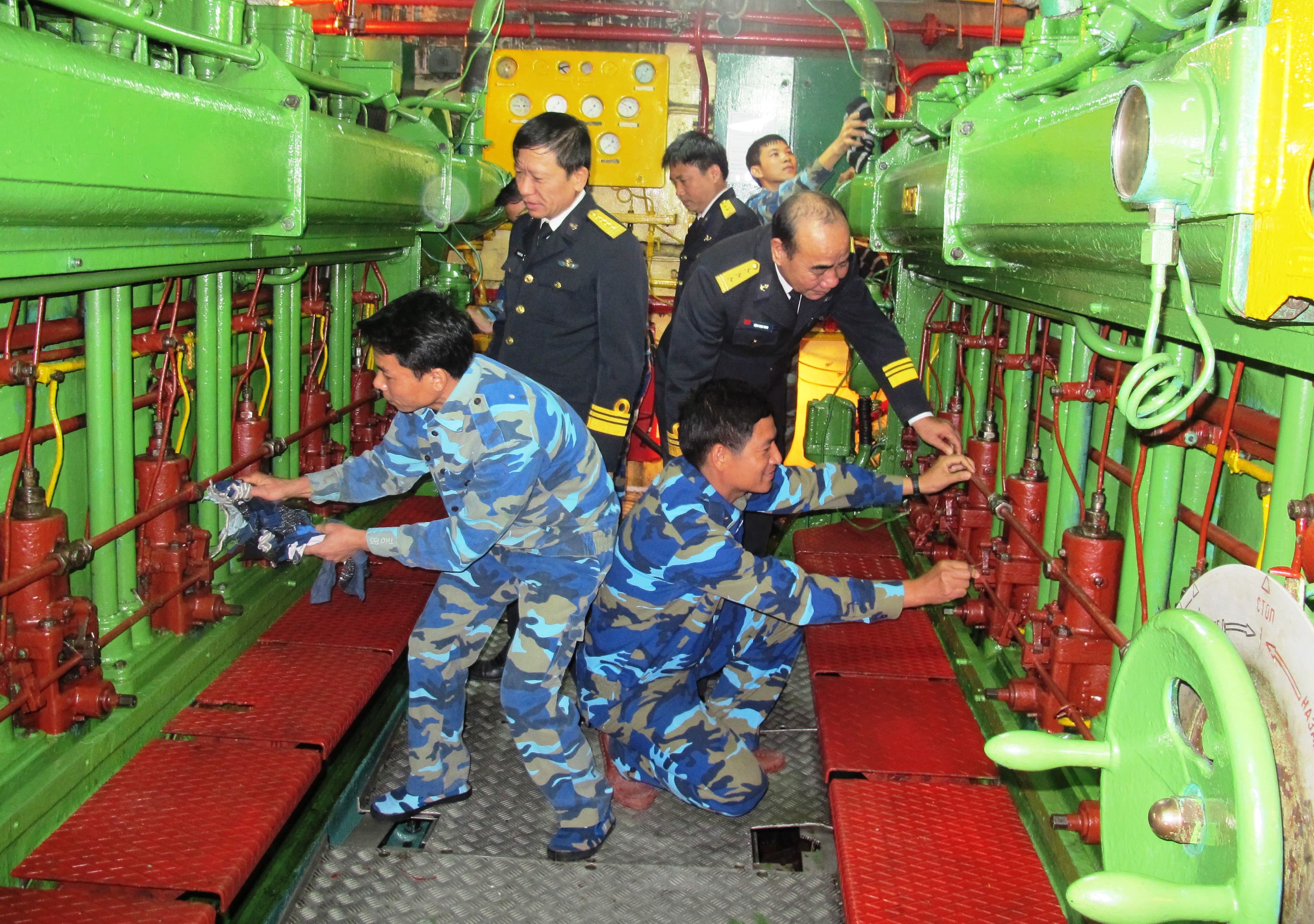 Nghiên cứu, xây dựng và làm chủ trang thiết bị, sản xuất hải đồ hiện đại