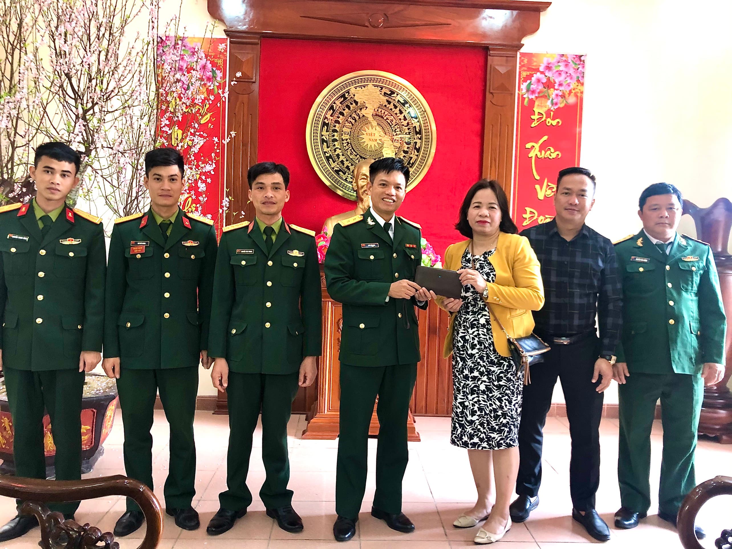 Hành động đẹp của Trung tá Đoàn Văn Tịnh