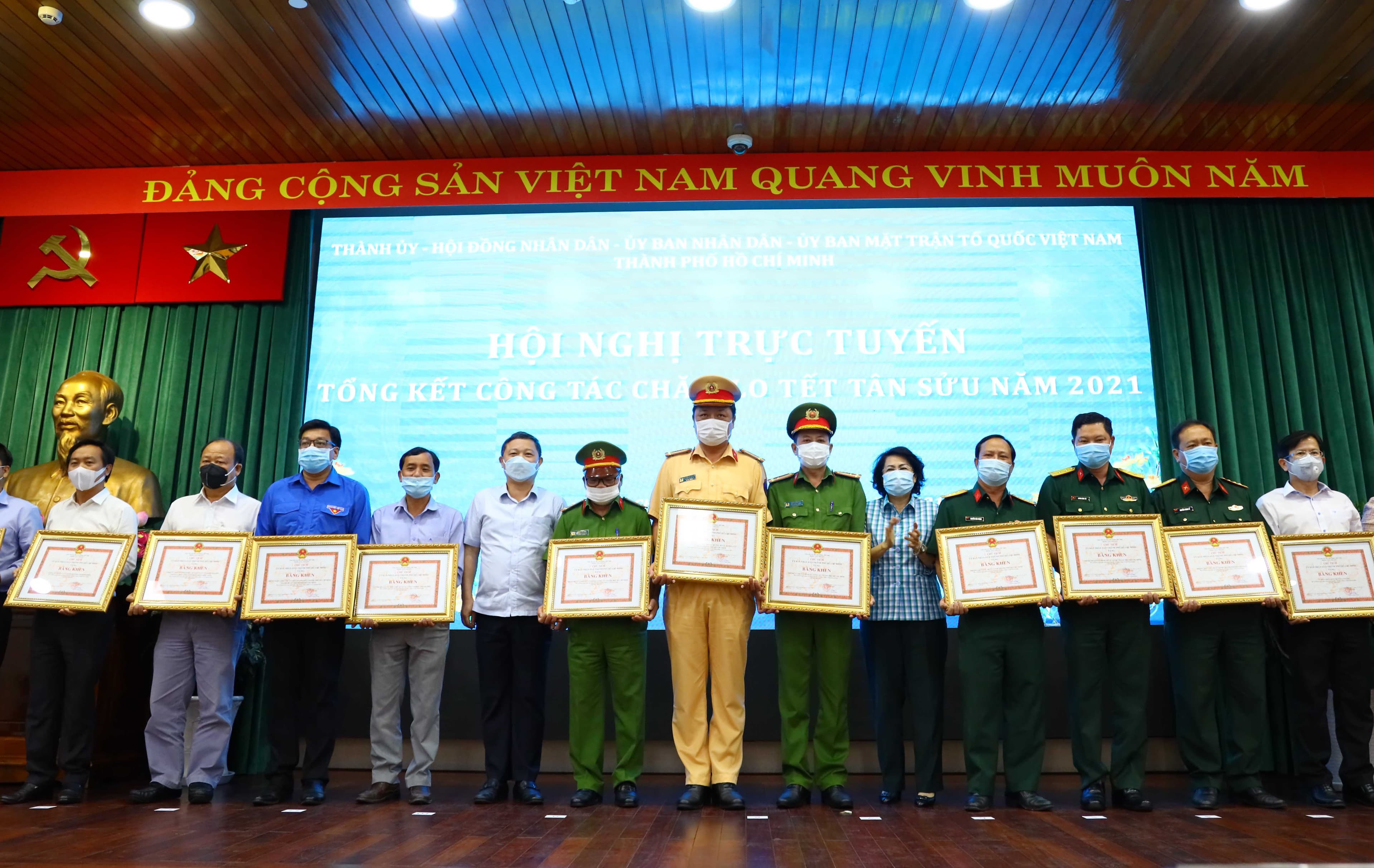 TP Hồ Chí Minh bảo đảm công tác chăm lo Tết Tân Sửu chu đáo, nghĩa tình