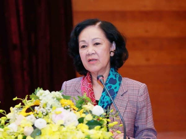 Đồng chí Trương Thị Mai phát động Tết trồng cây “Đời đời nhớ ơn Bác Hồ”