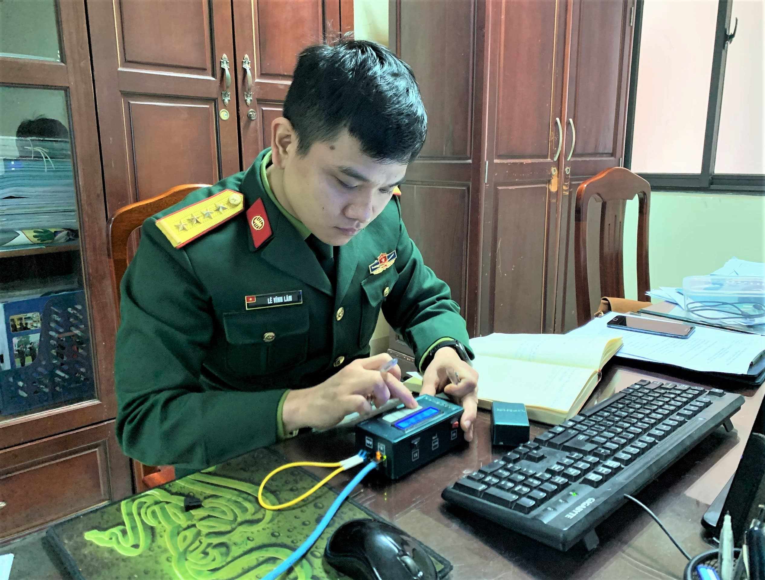 Bảo đảm tốt cáp mạng truyền dẫn quang phục vụ thông tin liên lạc