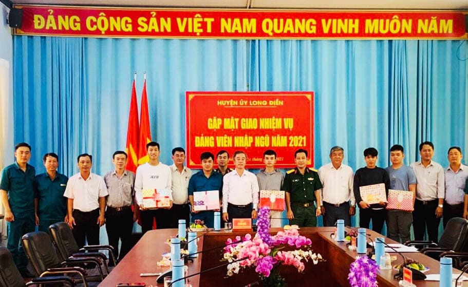 Cả hệ thống chính trị cùng chăm lo công tác tuyển quân