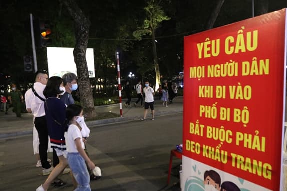 Quận Hoàn Kiếm đề nghị mở lại hoạt động phố đi bộ Hồ Gươm