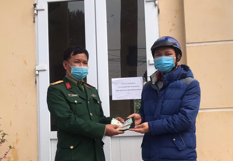 Cán bộ trực chốt phòng, chống dịch không tham của rơi