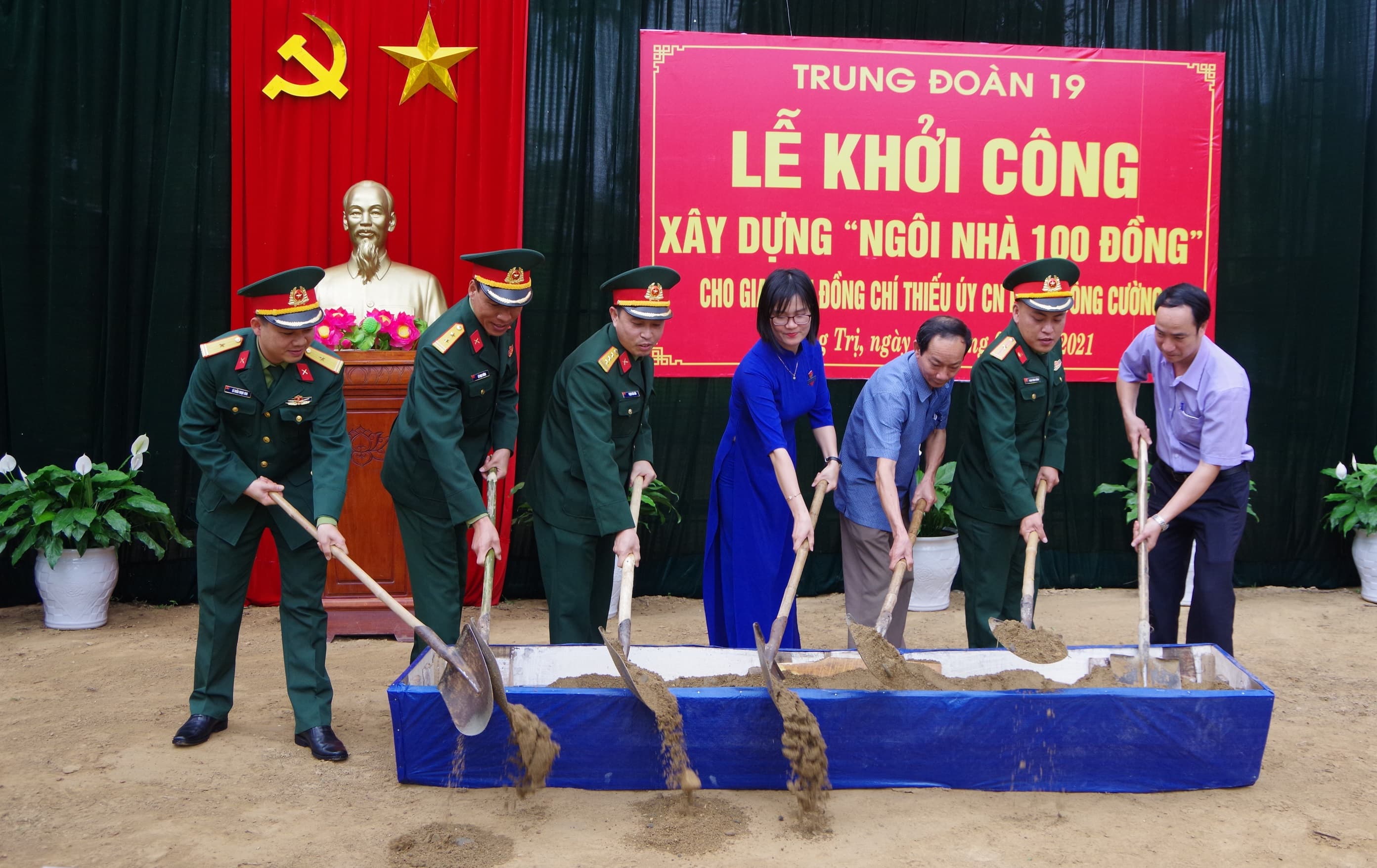 Xây dựng “Ngôi nhà 100 đồng” tặng quân nhân có hoàn cảnh khó khăn