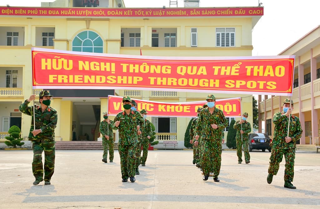 Các đơn vị đóng quân ở Tây Bắc ra quân huấn luyện năm 2021