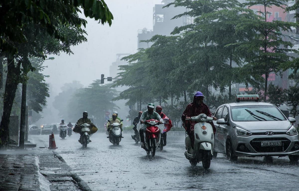 Không khí lạnh gây mưa rào và dông tại Bắc Bộ