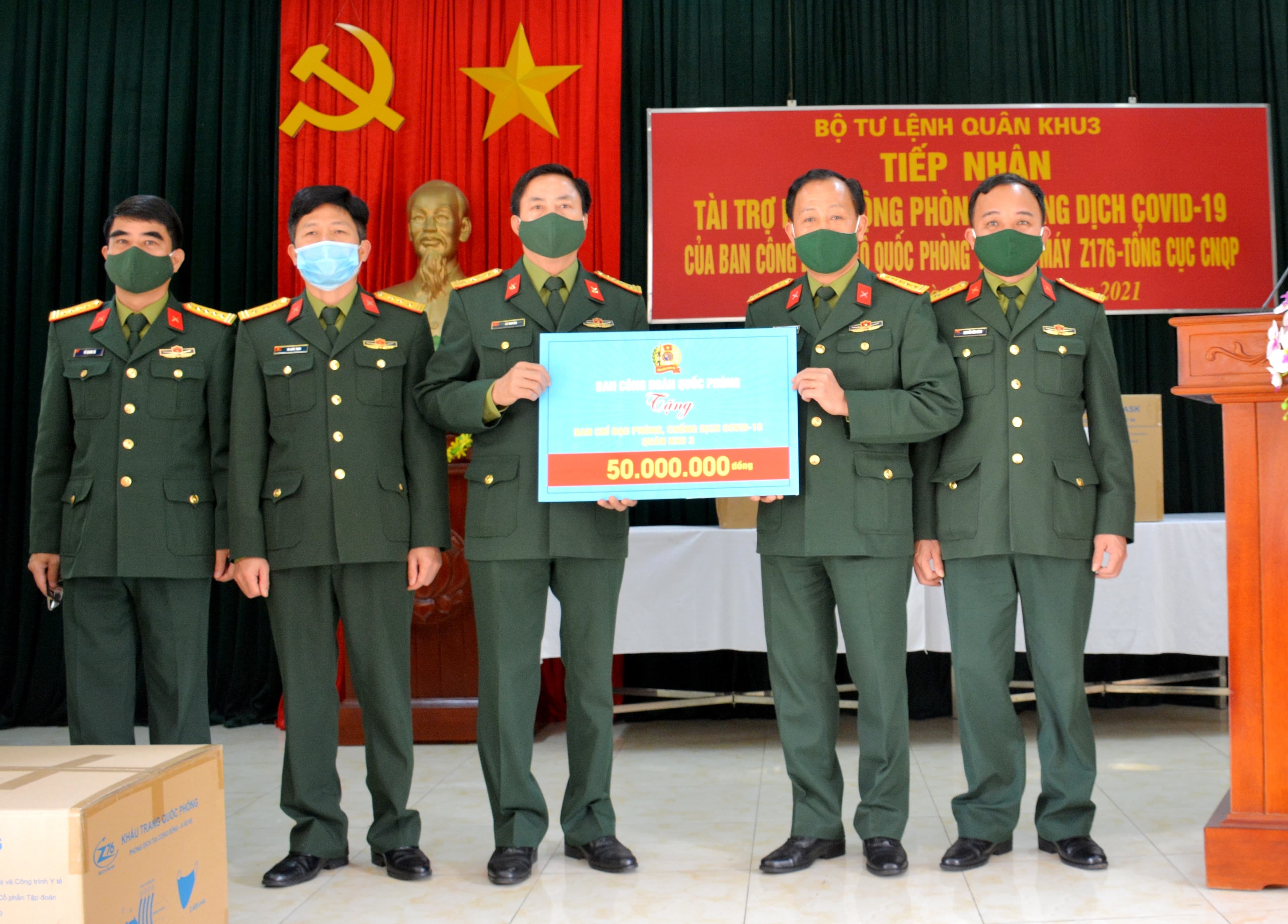 “Tiếp lửa” cho phong trào công nhân và hoạt động công đoàn trong quân đội