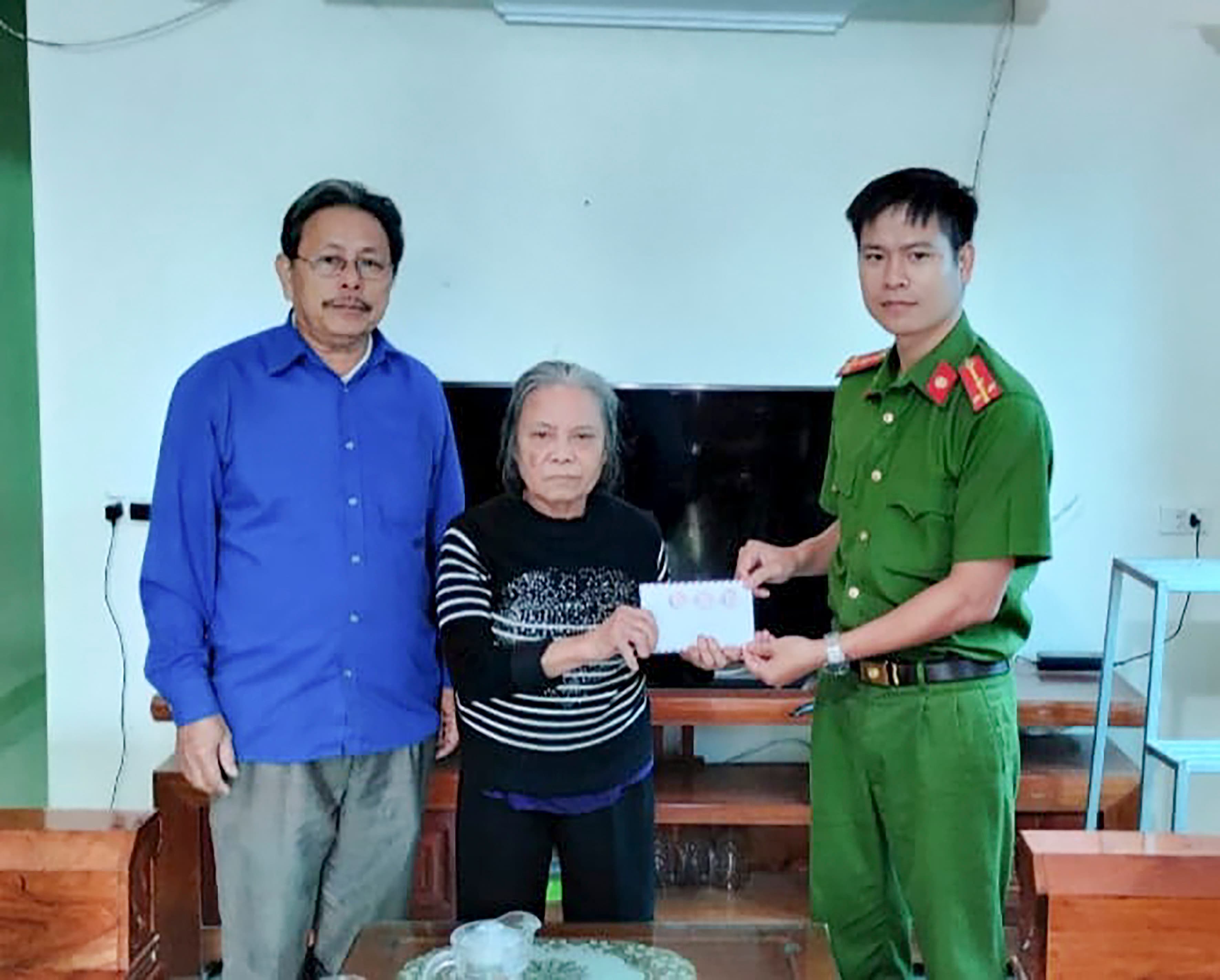 Mô hình “Móc khóa an ninh” giữ bình yên xóm làng
