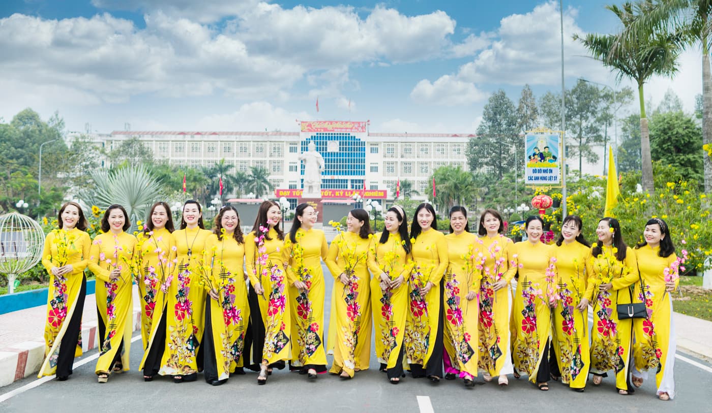 Muôn hoa khoe sắc