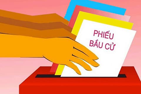 Việc giải quyết đơn thư khiếu nại, tố cáo liên quan đến bầu cử được thực hiện như thế nào?