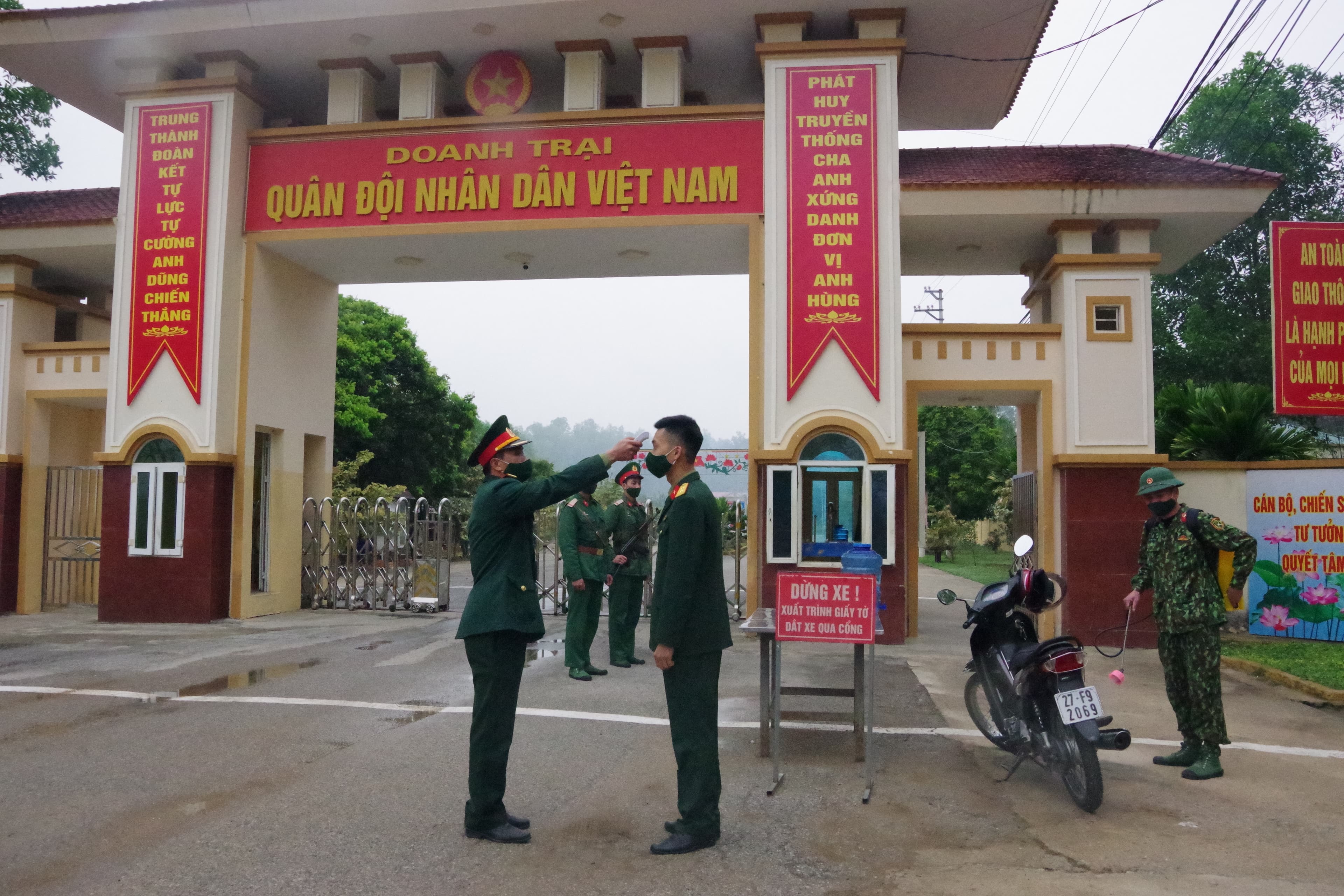 Thực hiện nhiệm vụ “kép” ở Trung đoàn 82