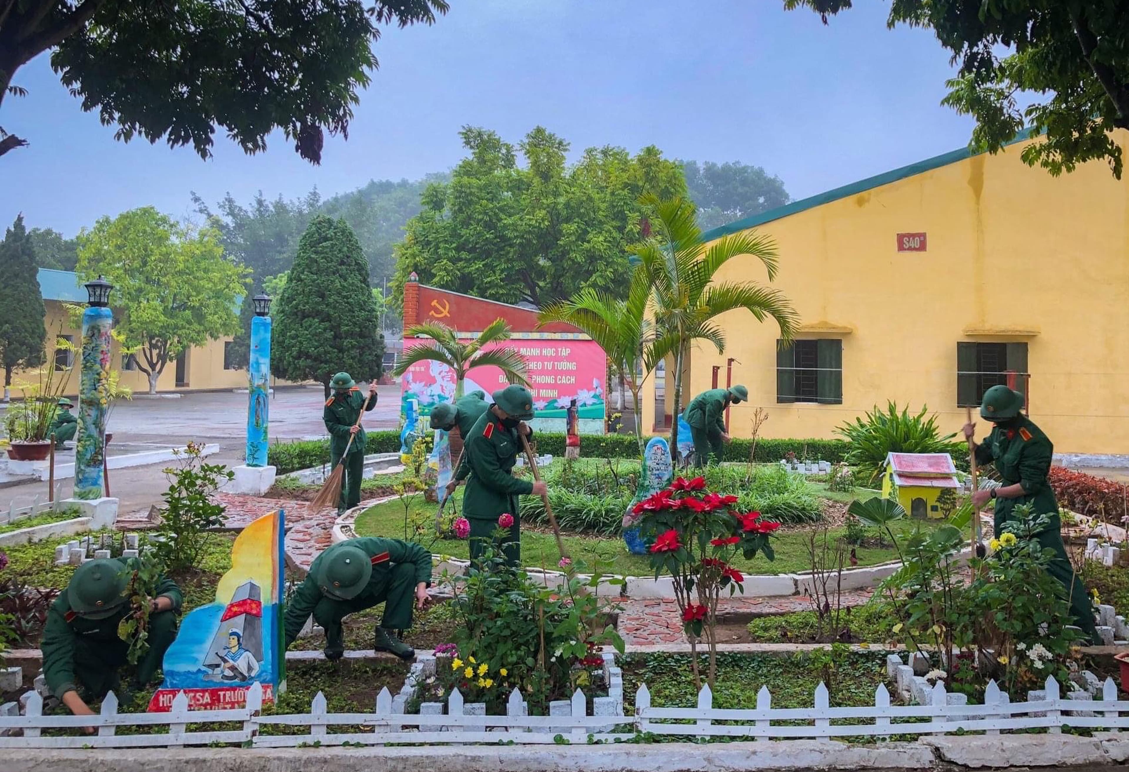 Hoa tháng ba
