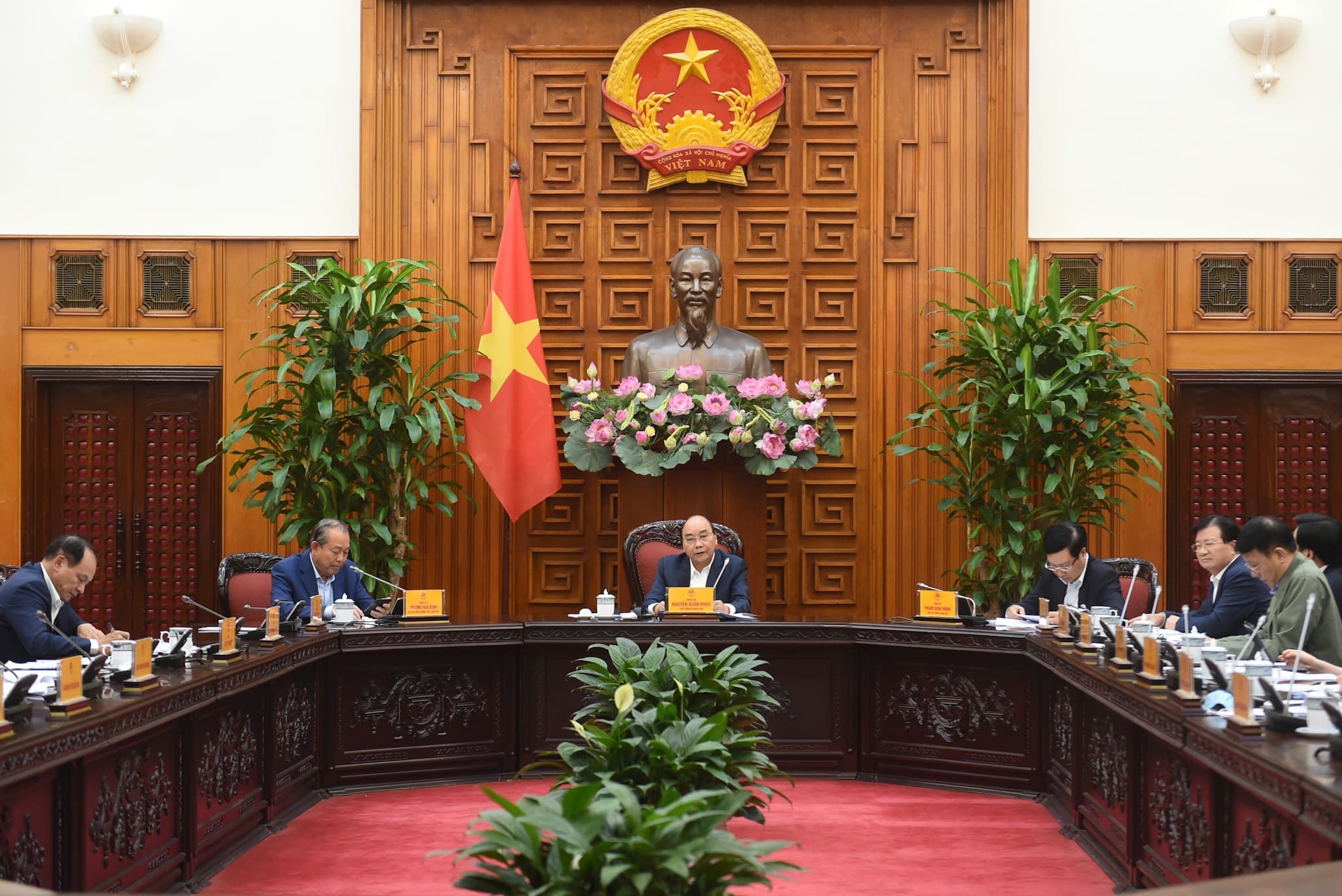 Thường trực Chính phủ họp về phí dịch vụ sử dụng cao tốc