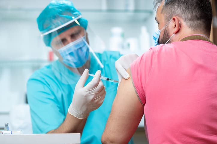 Các nước giàu “thừa mứa” vaccine Covid-19