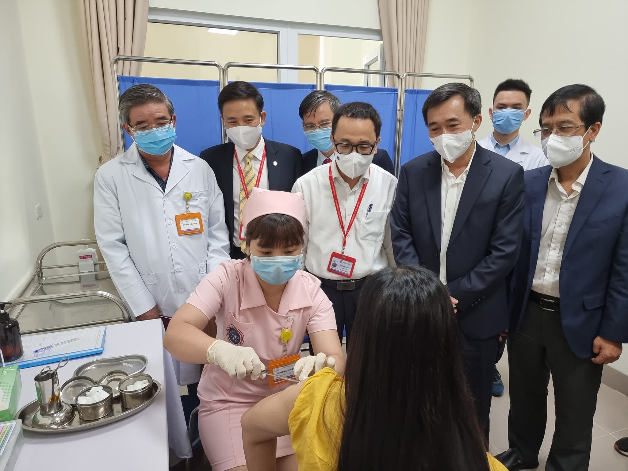Đã có 15.865 người ở 12 tỉnh, thành phố tiêm vaccine phòng Covid-19