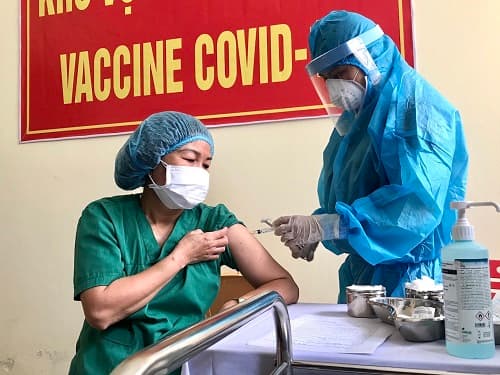 Hơn 27.000 người đã tiêm vaccine phòng Covid-19