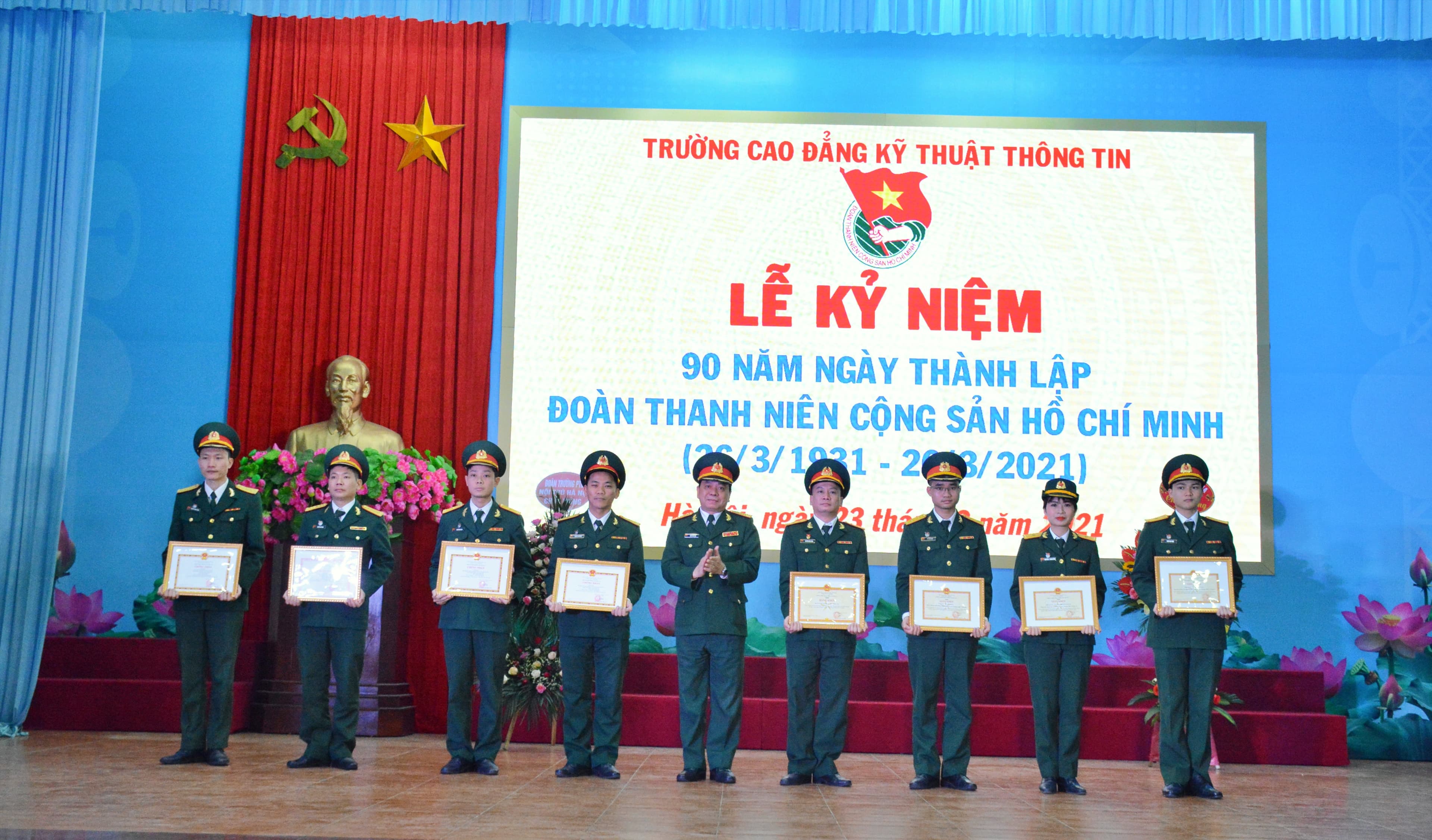 Trường Cao đẳng Kỹ thuật Thông tin tổ chức kỷ niệm 90 năm Ngày thành lập Đoàn