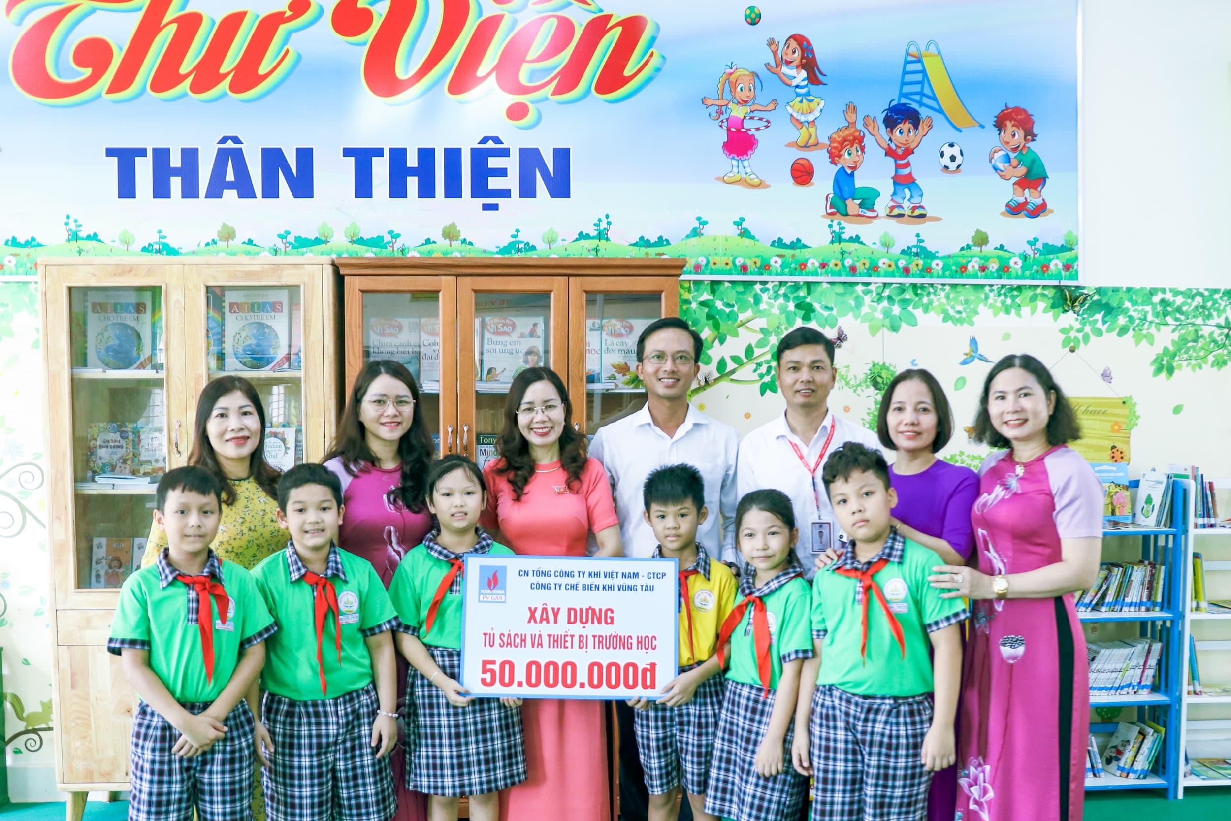 KVT trao tặng tủ sách khuyến học tại TP Vũng Tàu
