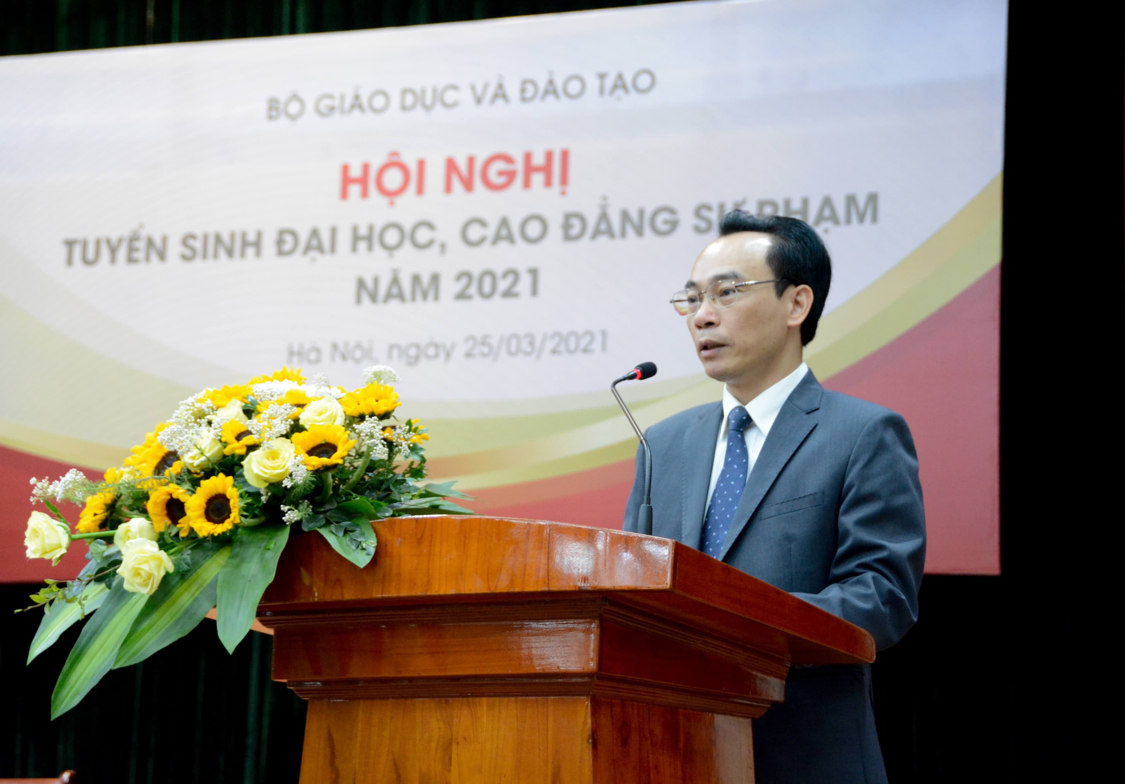 Giảm lệ phí thi, tăng điều chỉnh nguyện vọng
