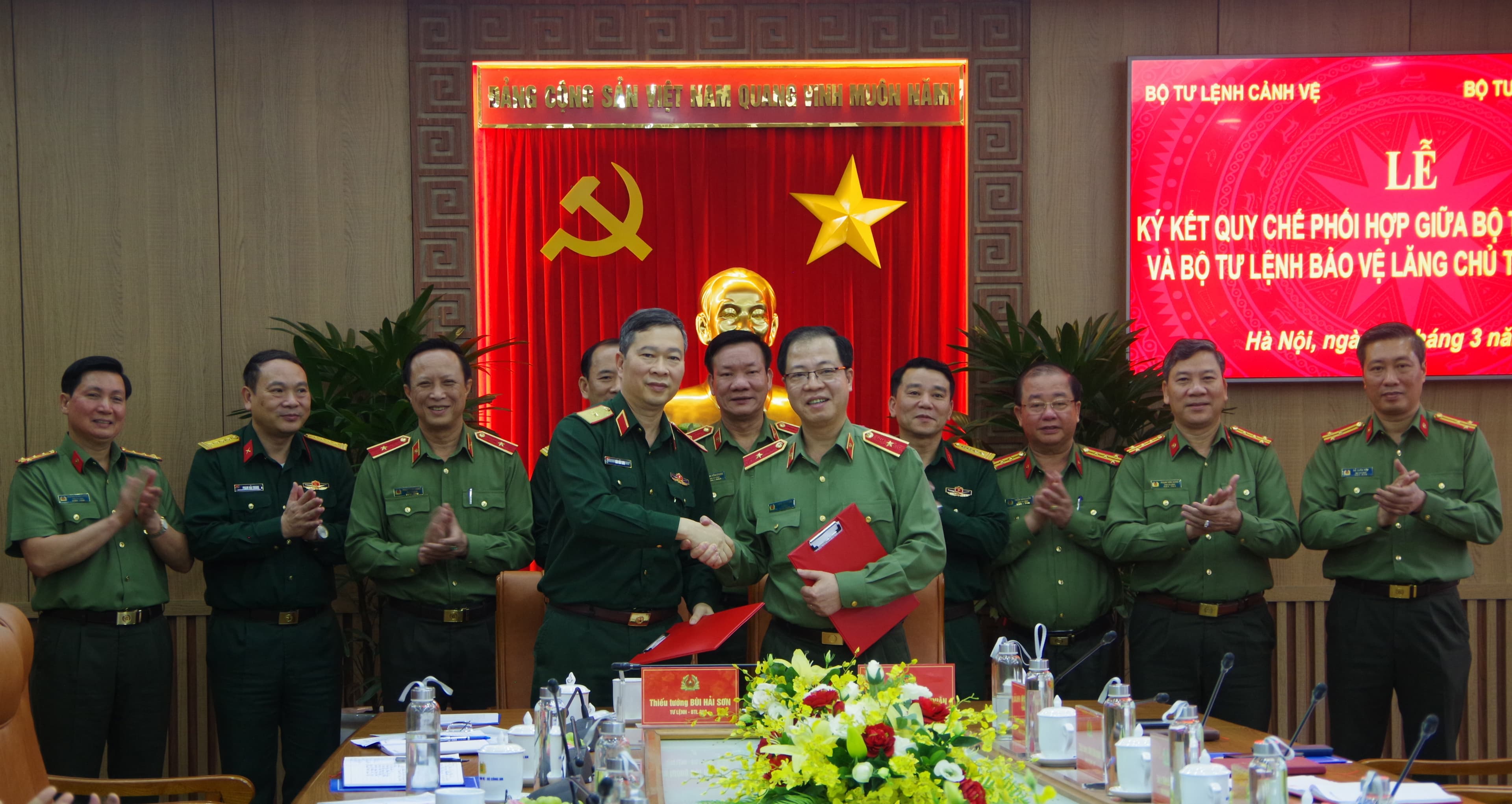 Ký kết Quy chế phối hợp hoạt động giữa Bộ tư lệnh Cảnh vệ và Bộ tư lệnh Bảo vệ Lăng Chủ tịch Hồ Chí Minh