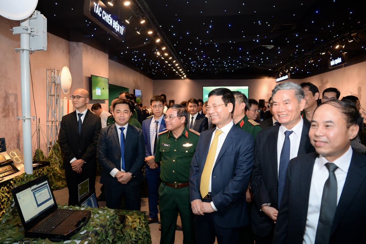 Người trải nghiệm thách thức ở Viettel