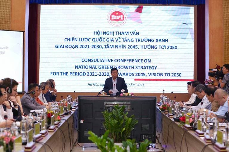 Xây dựng chiến lược tăng trưởng xanh hướng tới phát triển bền vững