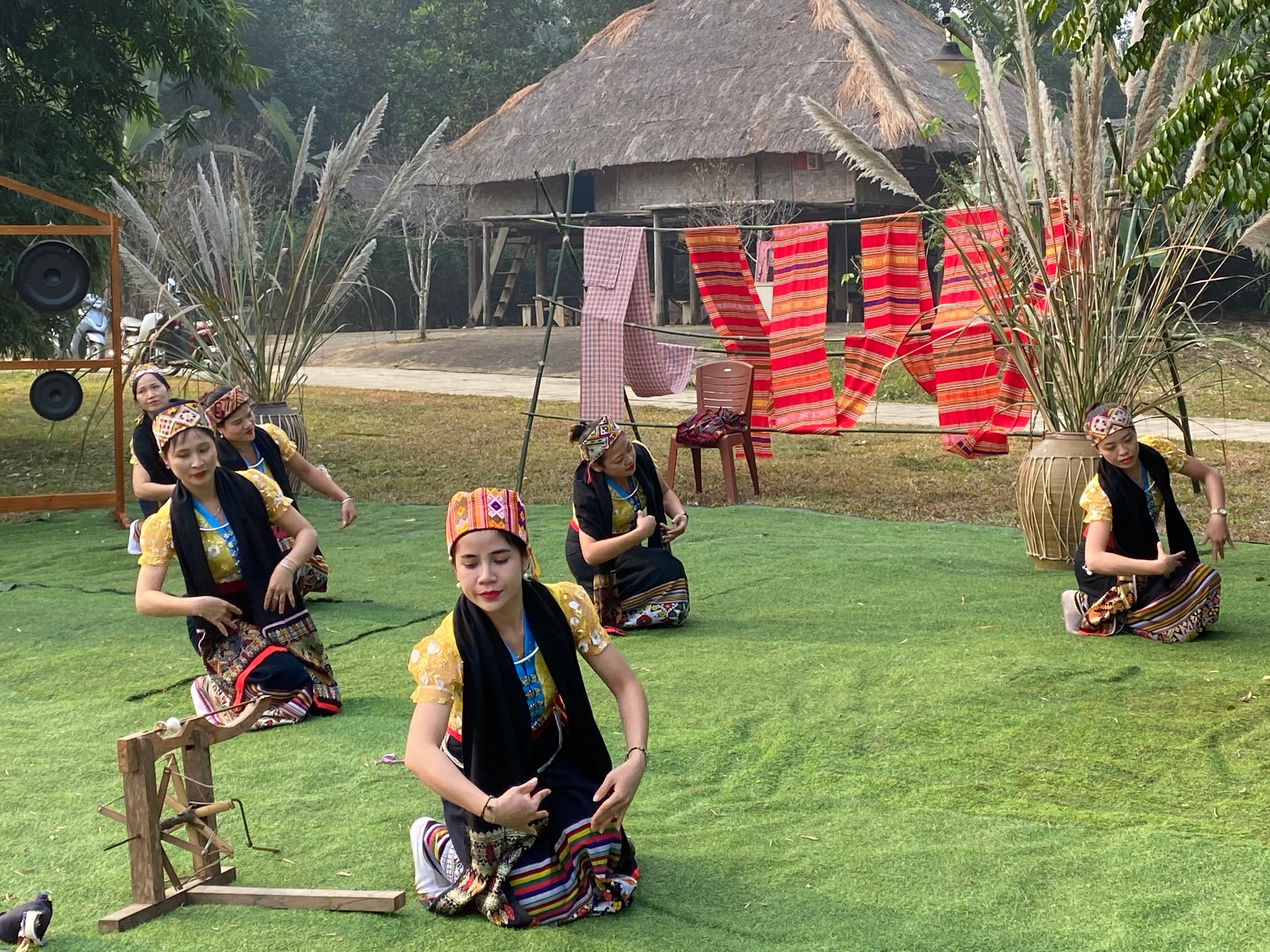 Phát huy giá trị dân ca, dân vũ của các dân tộc thiểu số