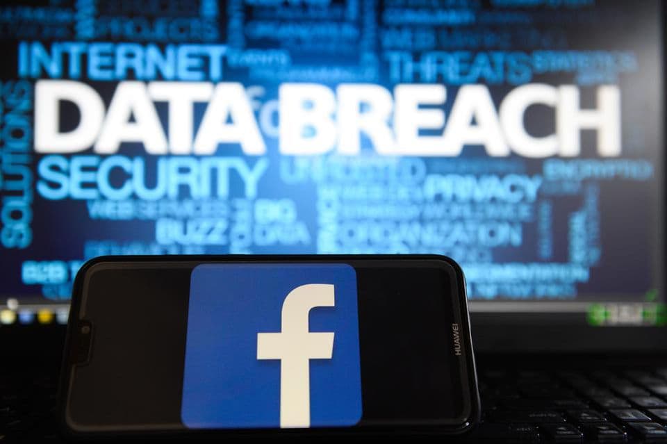 Facebook lại làm lộ dữ liệu người dùng