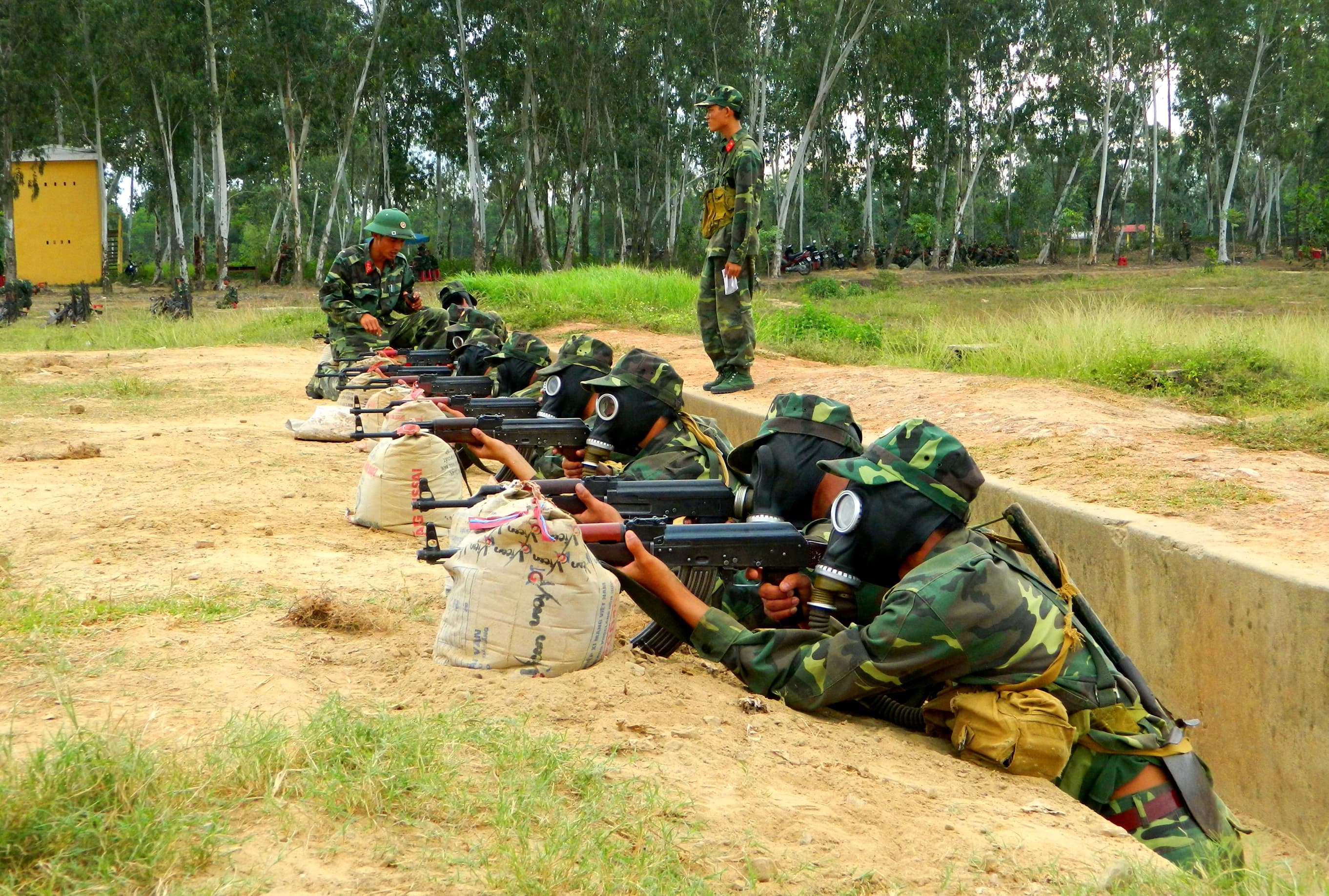 “Vững lý thuyết, chắc thực hành, sát thực tế”