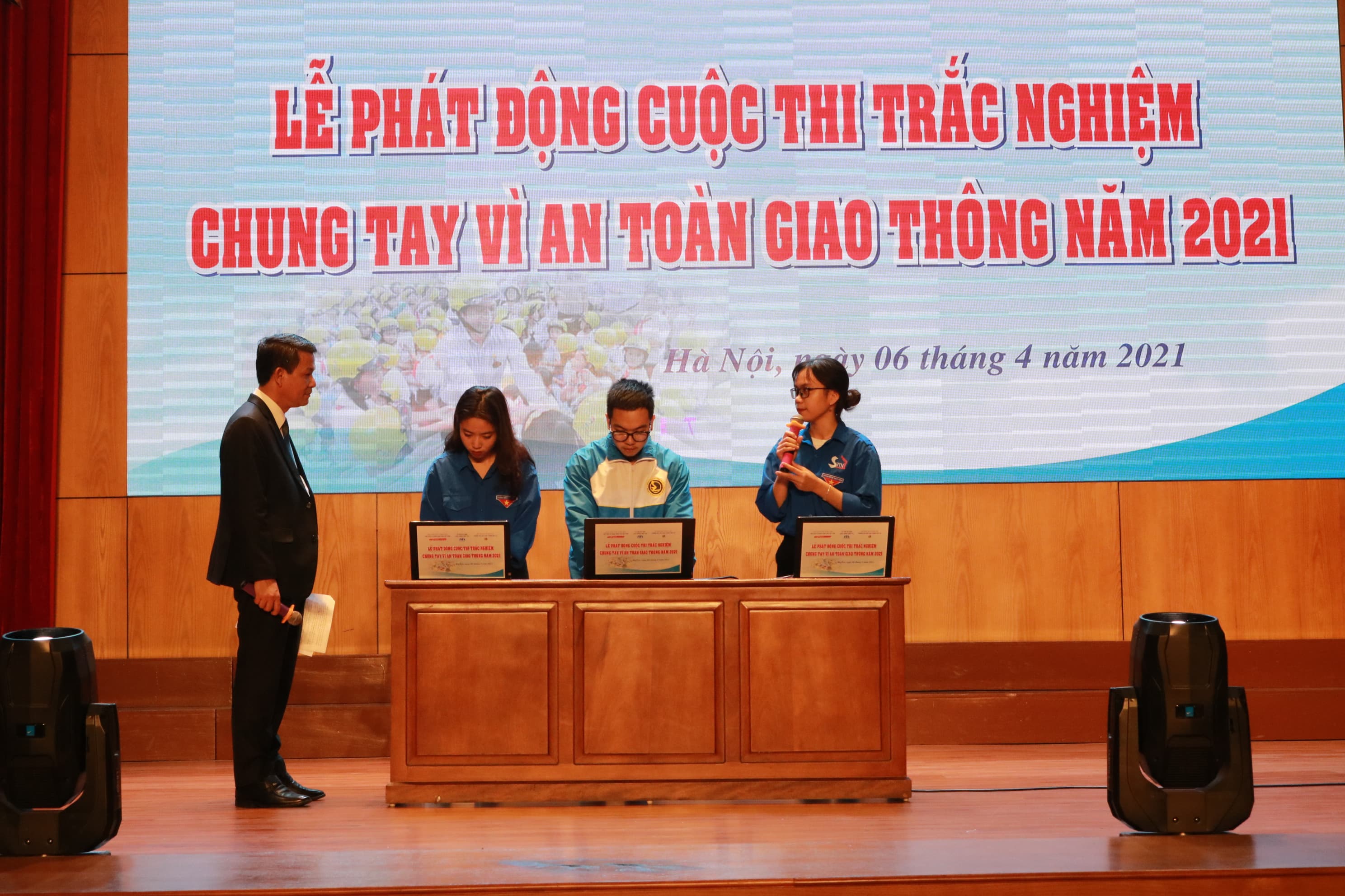 Phát động Cuộc thi trắc nghiệm “Chung tay vì an toàn giao thông” năm 2021