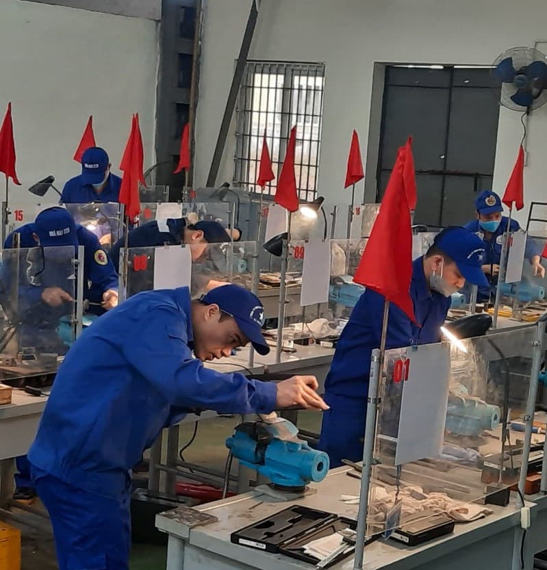Luyện tay nghề, tôn vinh thợ giỏi