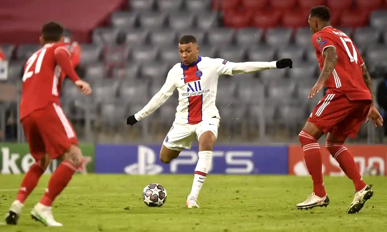 Paris Saint-Germain, Chelsea đặt một chân vào bán kết