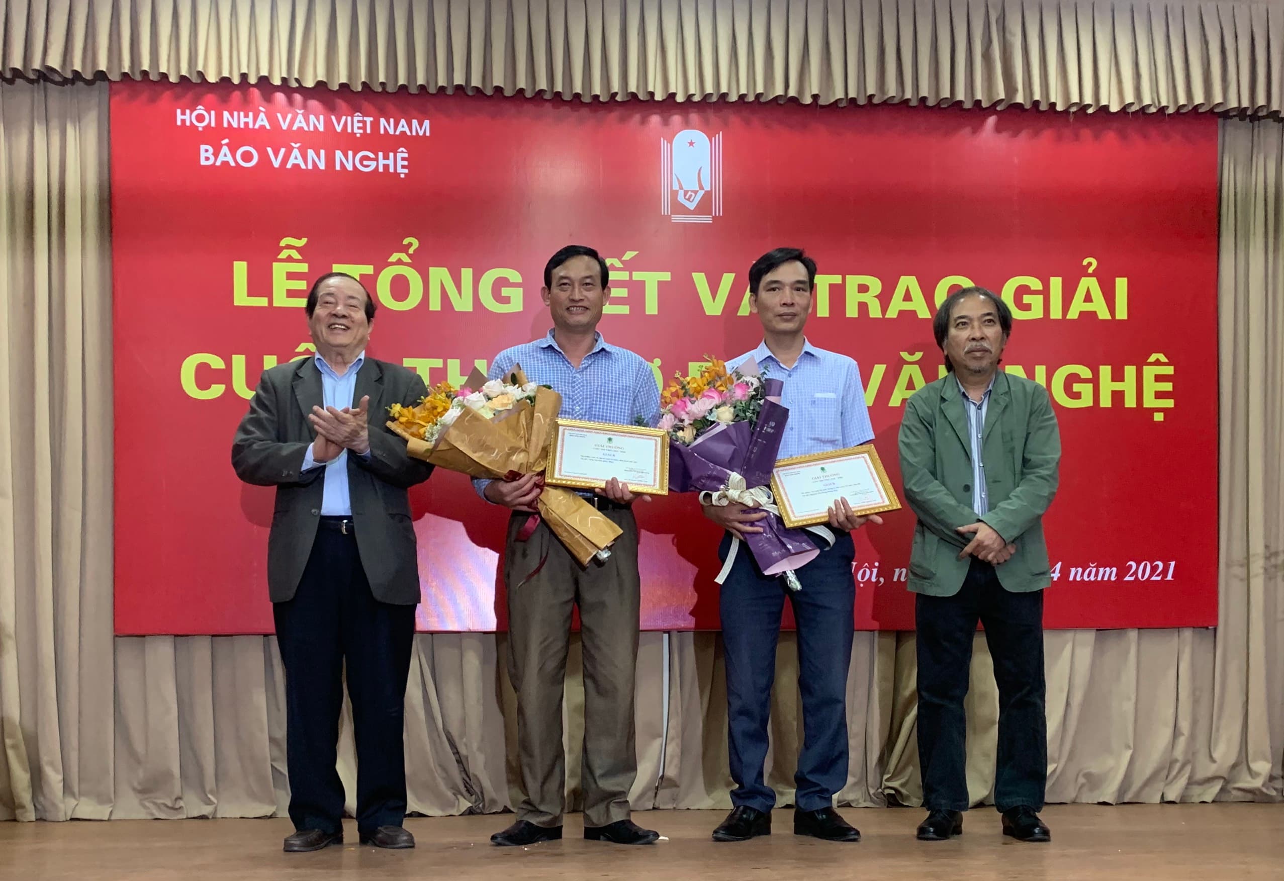 12 tác giả đoạt giải Cuộc thi thơ 2019-2020 trên Báo Văn nghệ