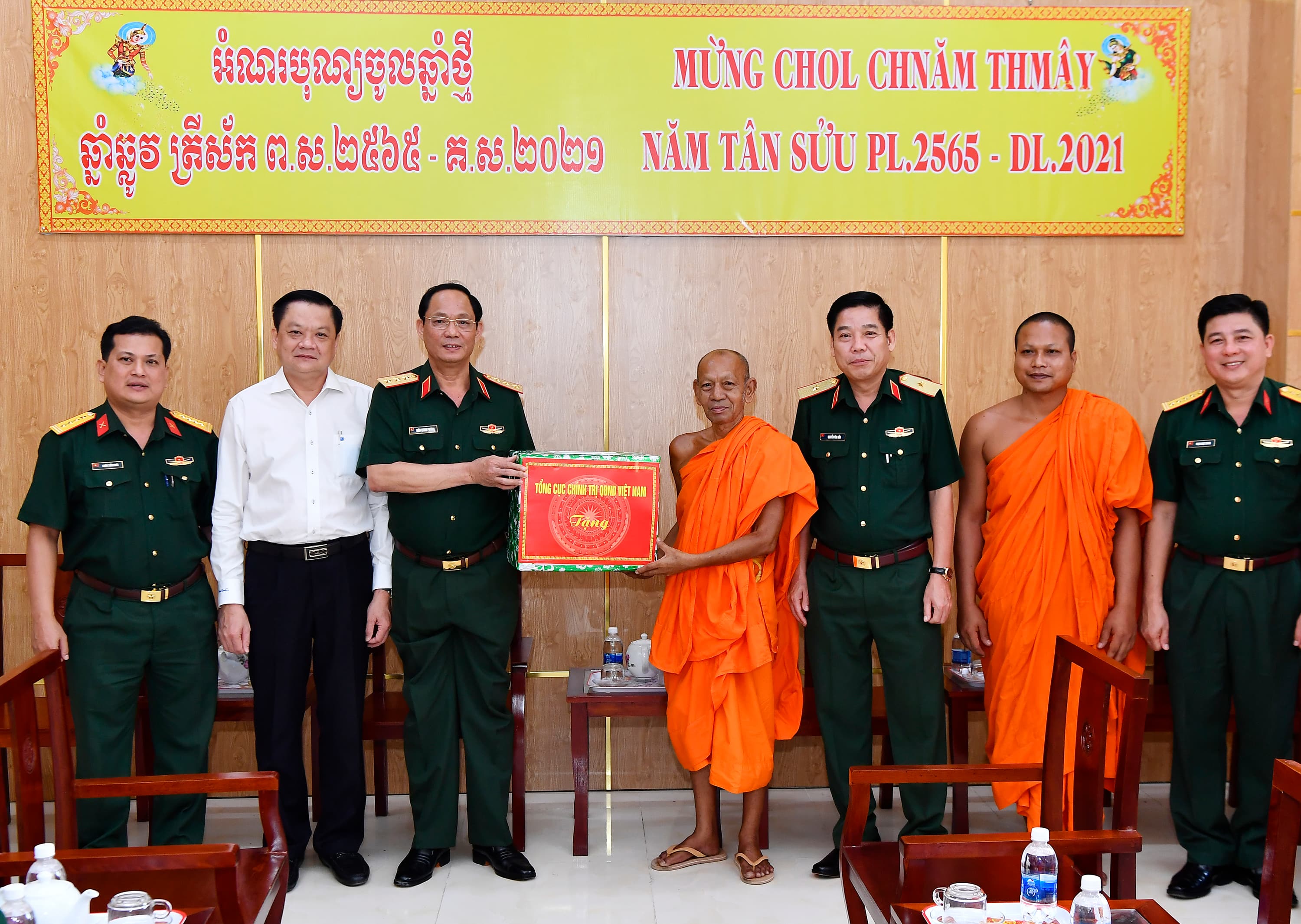 Cùng viết bài ca đoàn kết