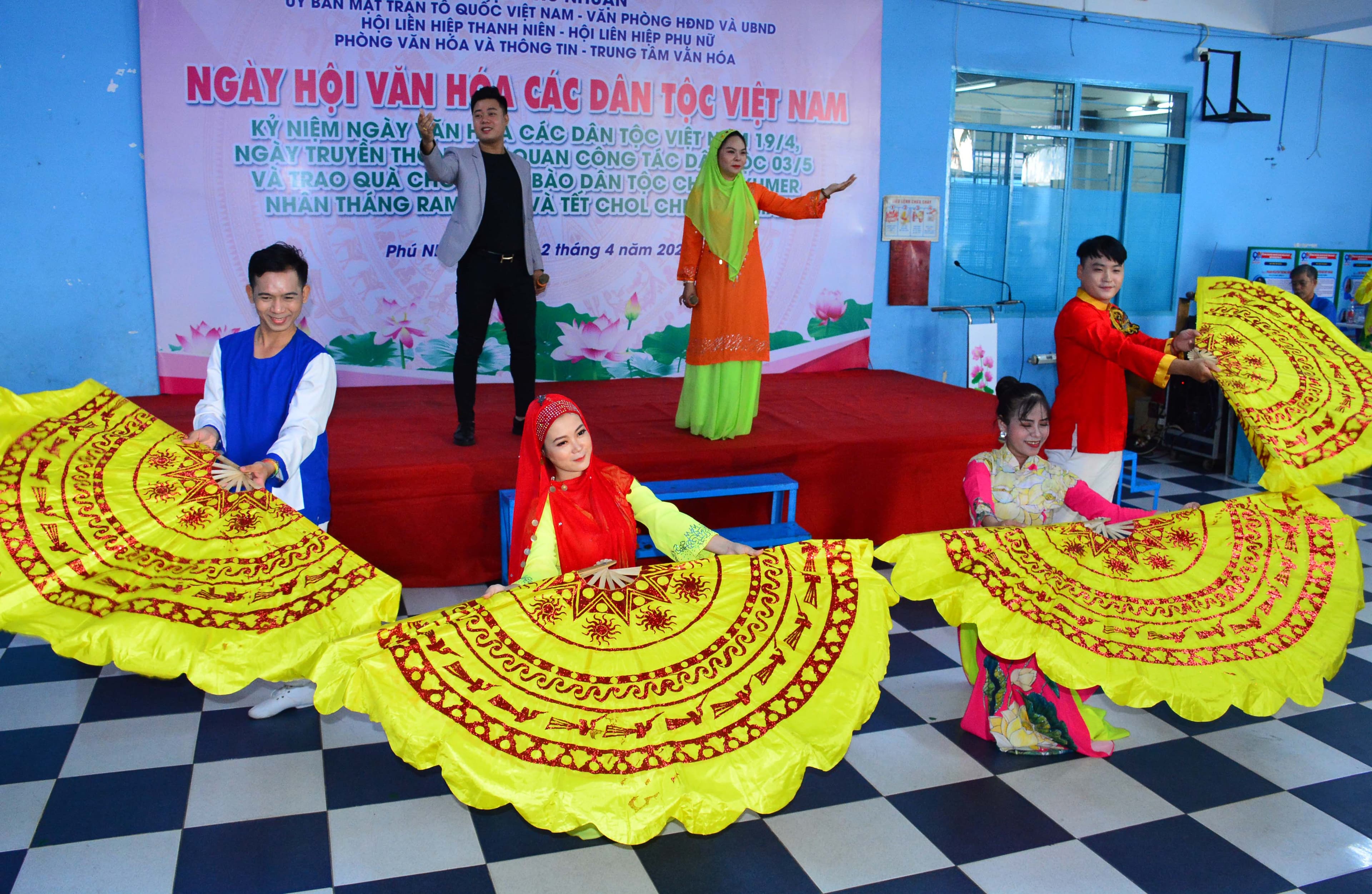 Sôi nổi Ngày hội Văn hóa các dân tộc Việt Nam
