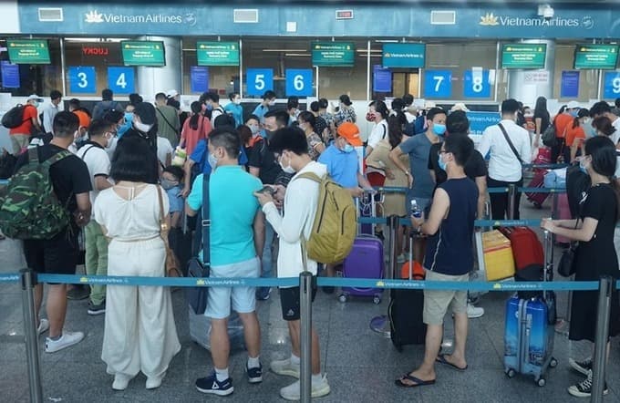 Để không “làm khó” ngành du lịch
