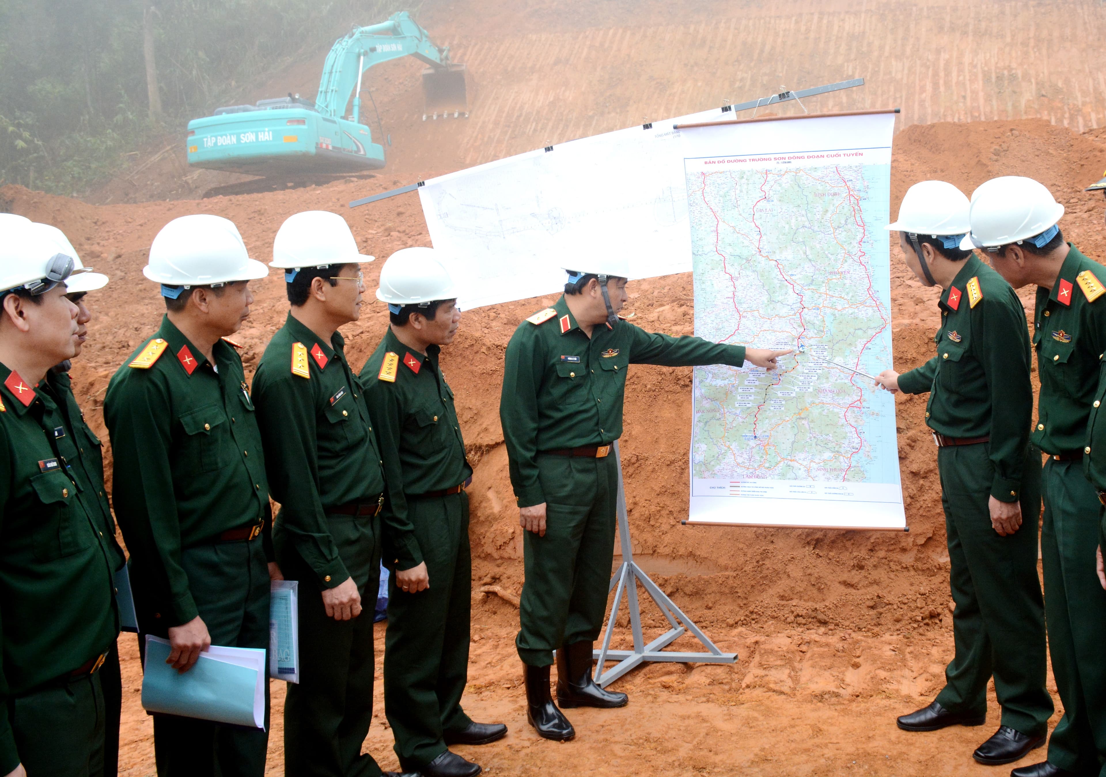 Khắc phục khó khăn, đẩy nhanh tiến độ thi công