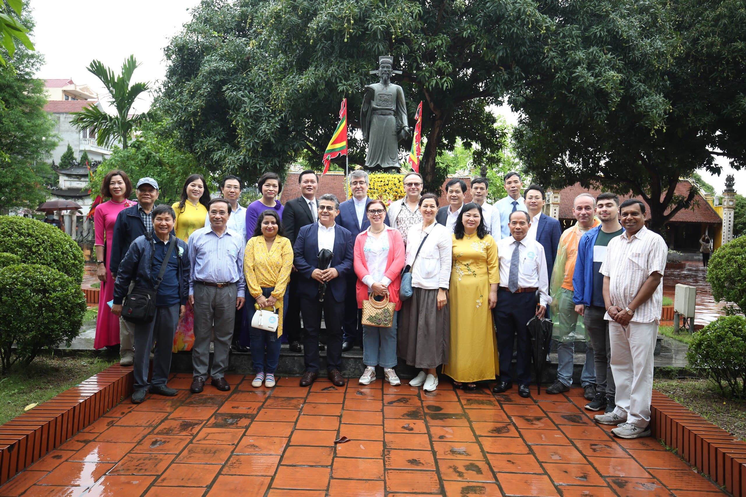 “Hành trình hữu nghị 2021” đưa đại biểu quốc tế về xứ Đoài