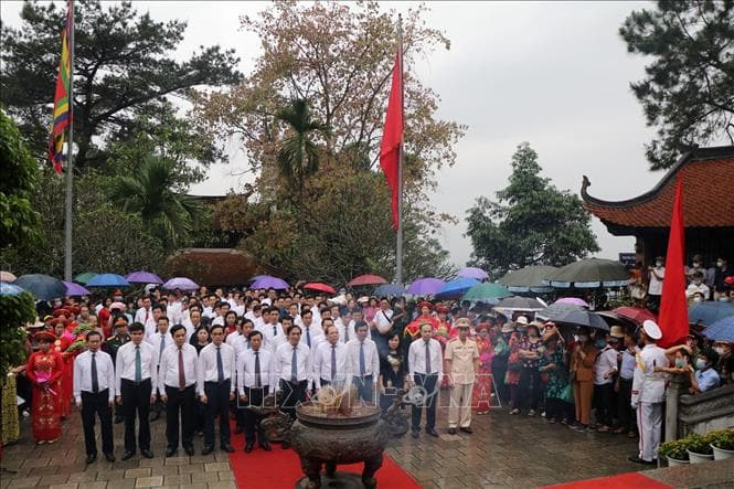 Tổ chức Lễ giỗ Đức Quốc Tổ Lạc Long Quân và dâng hương Tổ Mẫu Âu Cơ