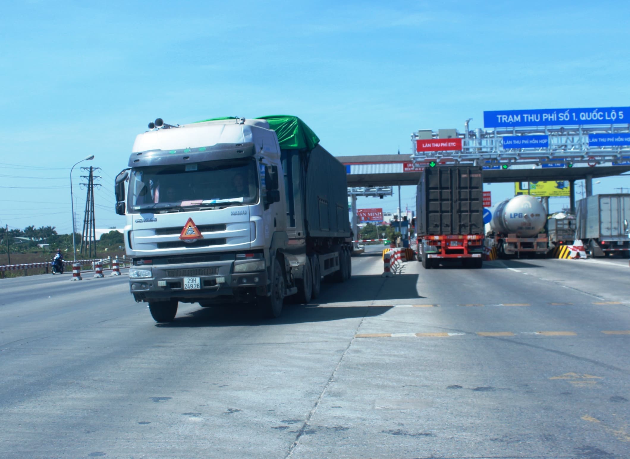 Ngăn chặn xe quá tải bằng giải pháp công nghệ