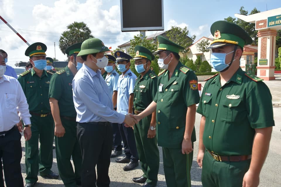 Tăng cường kiểm soát chặt chẽ các cửa khẩu, đường mòn, lối mở để phòng dịch Covid-19