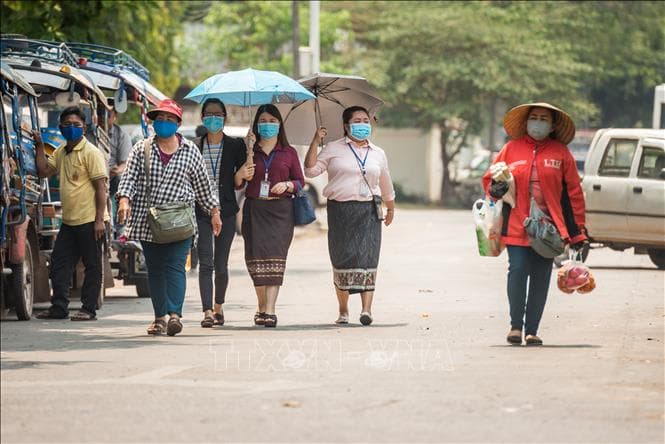 Lào nâng cao cấp độ phòng dịch Covid-19