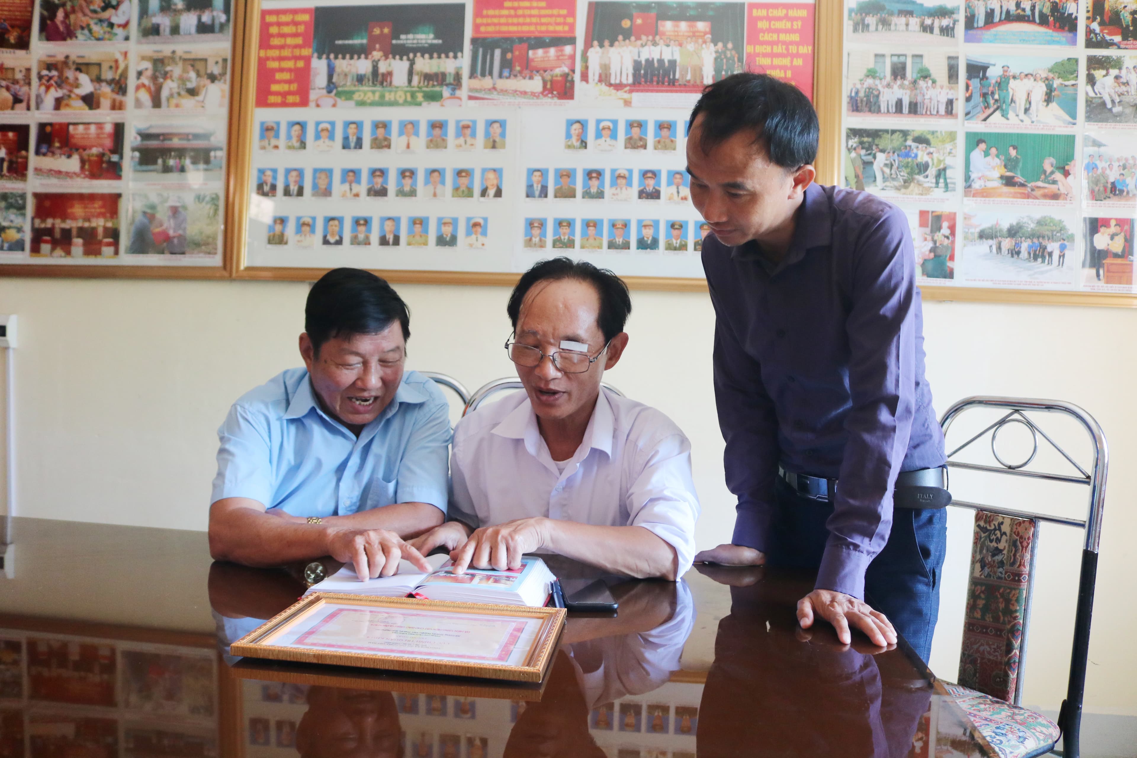 Một lòng kiên trung với Đảng