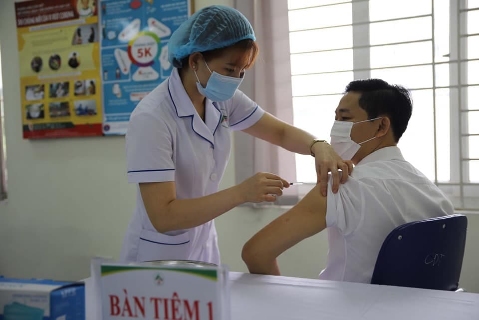 Cần đẩy nhanh tốc độ tiêm vaccine ngừa Covid-19